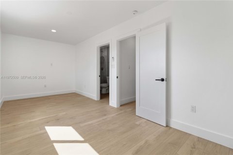 Купить виллу или дом в Майами, Флорида 4 спальни, 149.02м2, № 2043467 - фото 20