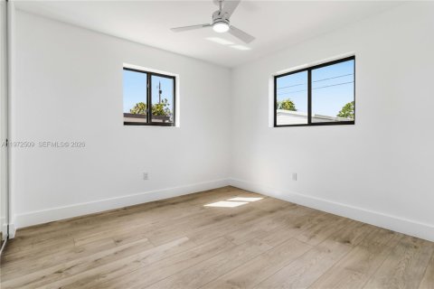 Купить виллу или дом в Майами, Флорида 4 спальни, 149.02м2, № 2043467 - фото 23