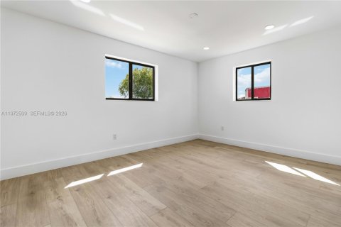 Купить виллу или дом в Майами, Флорида 4 спальни, 149.02м2, № 2043467 - фото 12