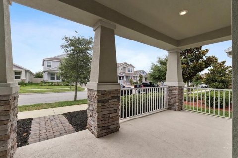 House in STOREY PARK in Orlando, Florida 5 bedrooms, 228.63 sq.m. № 2124832 - photo 5