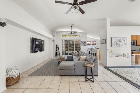 House in Wesley Chapel, Florida 3 bedrooms, 195.19 sq.m. № 2230699 - photo 8