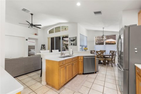House in Wesley Chapel, Florida 3 bedrooms, 195.19 sq.m. № 2230699 - photo 19