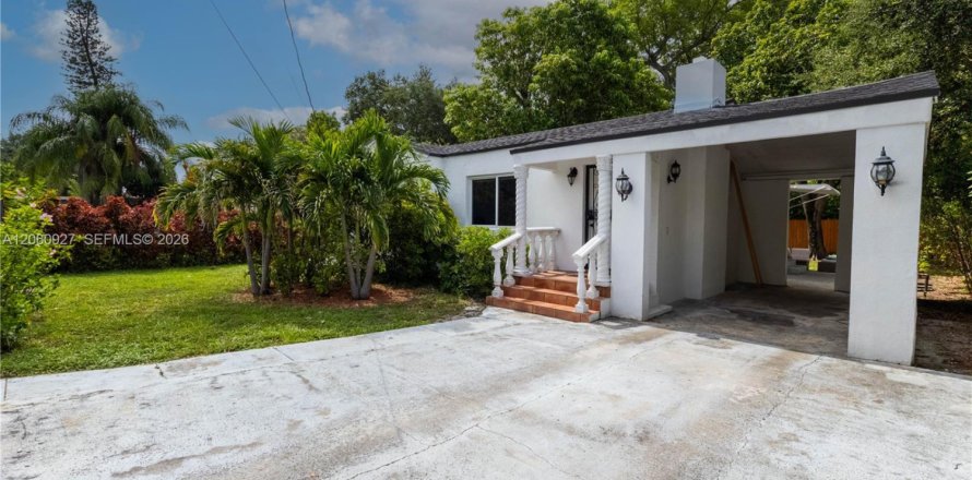 Villa ou maison à Miami, Floride 2 chambres, 93 m2 № 2248242