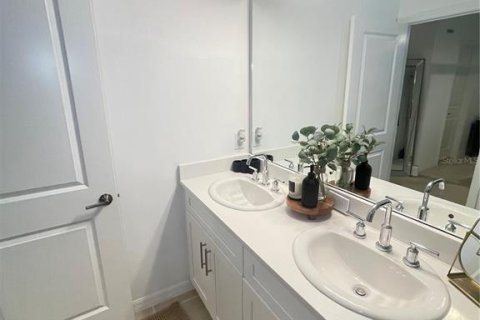 Adosado en venta en Kissimmee, Florida, 3 dormitorios, 126.81 m2 № 2222073 - foto 24