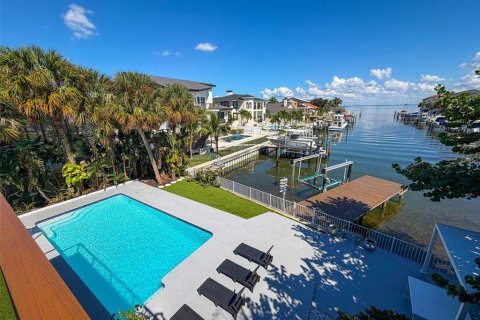 Villa ou maison à vendre à Tierra Verde, Floride: 3 chambres, 233.18 m2 № 2421778 - photo 9