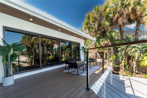Villa ou maison à vendre à Tierra Verde, Floride: 3 chambres, 233.18 m2 № 2421778 - photo 16