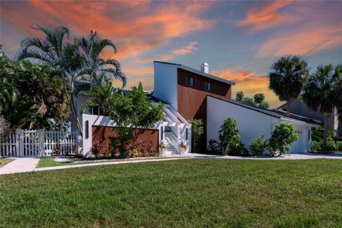 Villa ou maison à vendre à Tierra Verde, Floride: 3 chambres, 233.18 m2 № 2421778 - photo 6
