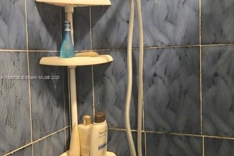 Villa ou maison à vendre à Miami, Floride: 3 chambres, 127 m2 № 1887461 - photo 7