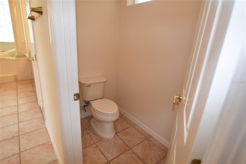 Casa en alquiler en Orlando, Florida, 6 dormitorios, 340.12 m2 № 1686887 - foto 30