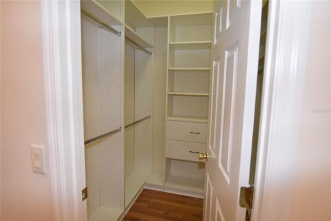 Casa en alquiler en Orlando, Florida, 6 dormitorios, 340.12 m2 № 1686887 - foto 29