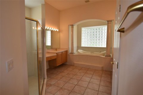 Casa en alquiler en Orlando, Florida, 6 dormitorios, 340.12 m2 № 1686887 - foto 23