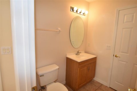 Casa en alquiler en Orlando, Florida, 6 dormitorios, 340.12 m2 № 1686887 - foto 11