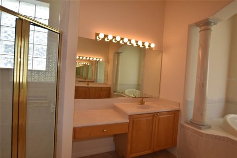 Casa en alquiler en Orlando, Florida, 6 dormitorios, 340.12 m2 № 1686887 - foto 25