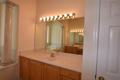 Casa en alquiler en Orlando, Florida, 6 dormitorios, 340.12 m2 № 1686887 - foto 27
