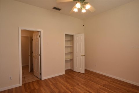 Casa en alquiler en Orlando, Florida, 6 dormitorios, 340.12 m2 № 1686887 - foto 9