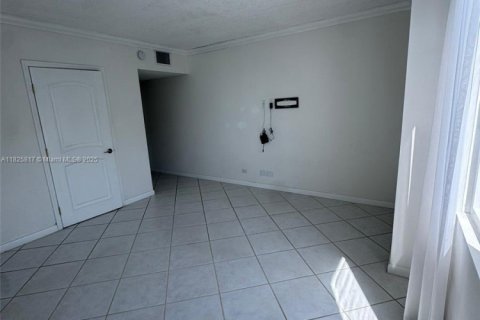 Condo in Miami Beach, Florida, 1 bedroom  № 1934261 - photo 6