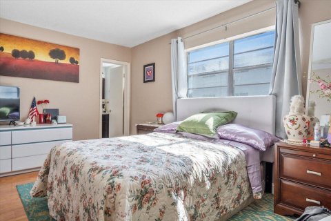 Condominio en venta en Hallandale Beach, Florida, 2 dormitorios, 87.33 m2 № 2085040 - foto 5