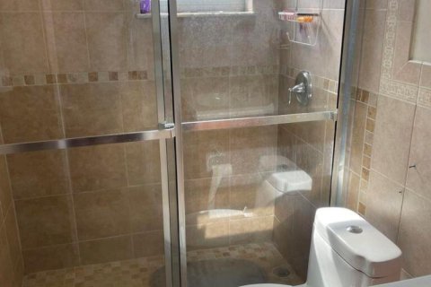 Condominio en venta en Hallandale Beach, Florida, 2 dormitorios, 87.33 m2 № 2085040 - foto 9