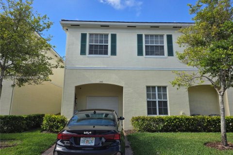 Touwnhouse à vendre à Pompano Beach, Floride: 3 chambres, 189.15 m2 № 1940650 - photo 1