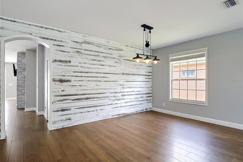 Villa ou maison à vendre à Tampa, Floride: 4 chambres, 224.82 m2 № 2400444 - photo 6