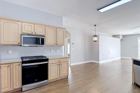 Villa ou maison à vendre à Tampa, Floride: 4 chambres, 224.82 m2 № 2400444 - photo 18