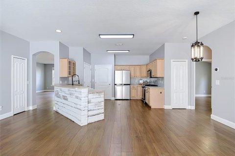 Villa ou maison à vendre à Tampa, Floride: 4 chambres, 224.82 m2 № 2400444 - photo 12
