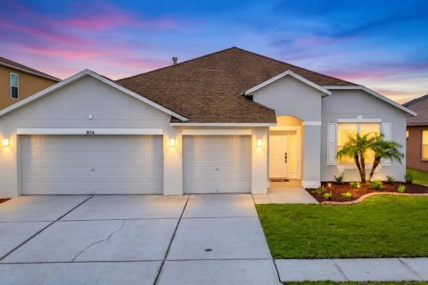 Villa ou maison à Tampa, Floride 4 chambres, 224.82 m2 № 2400444