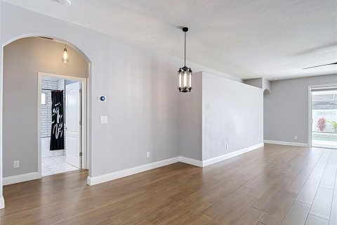 Villa ou maison à vendre à Tampa, Floride: 4 chambres, 224.82 m2 № 2400444 - photo 14