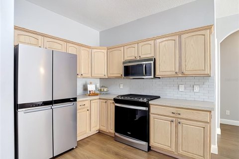 Villa ou maison à vendre à Tampa, Floride: 4 chambres, 224.82 m2 № 2400444 - photo 17