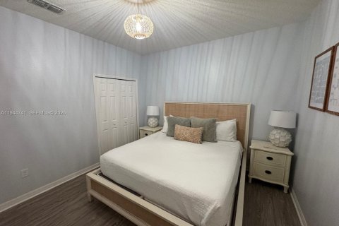 House in Kissimmee, Florida 8 bedrooms № 2001368 - photo 10