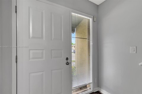 Copropriété à vendre à Deerfield Beach, Floride: 2 chambres, 120.77 m2 № 1838763 - photo 3