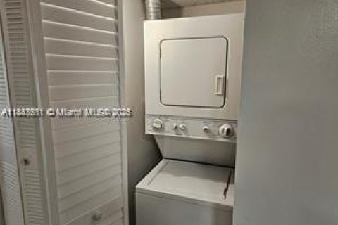Copropriété à vendre à Deerfield Beach, Floride: 2 chambres, 120.77 m2 № 1838763 - photo 14