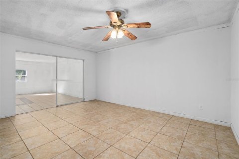 Villa ou maison à vendre à Orlando, Floride: 4 chambres, 258.45 m2 № 2431740 - photo 15