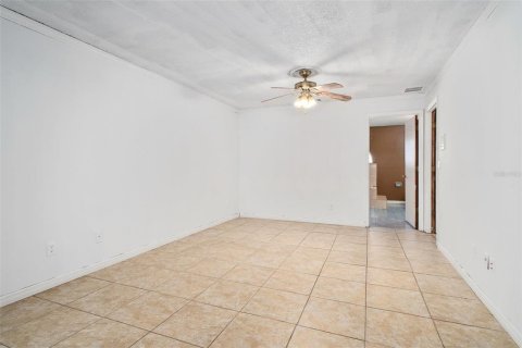 Villa ou maison à vendre à Orlando, Floride: 4 chambres, 258.45 m2 № 2431740 - photo 16