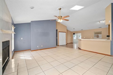 Villa ou maison à vendre à Orlando, Floride: 4 chambres, 258.45 m2 № 2431740 - photo 11