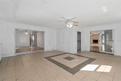 Villa ou maison à vendre à Orlando, Floride: 4 chambres, 258.45 m2 № 2431740 - photo 18