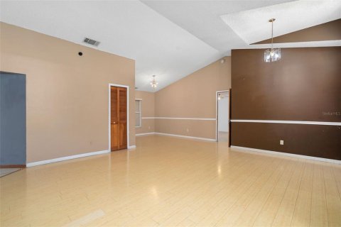 Villa ou maison à vendre à Orlando, Floride: 4 chambres, 258.45 m2 № 2431740 - photo 6