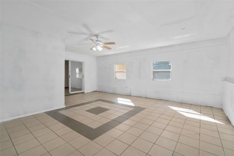 Villa ou maison à vendre à Orlando, Floride: 4 chambres, 258.45 m2 № 2431740 - photo 19