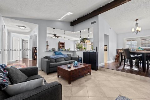 Купить виллу или дом в Порт-Сент-Луси, Флорида 3 спальни, 140.65м2, № 2021961 - фото 20