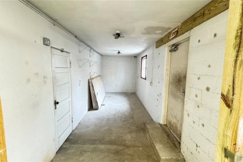 Propiedad comercial en alquiler en Groveland, Florida, 297.1 m2 № 1873106 - foto 10