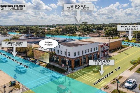 Propiedad comercial en alquiler en Groveland, Florida, 297.1 m2 № 1873106 - foto 2