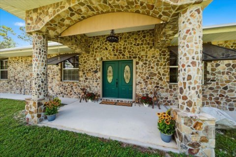 Villa ou maison à vendre à Grant-Valkaria, Floride: 4 chambres, 296.45 m2 № 2176526 - photo 2