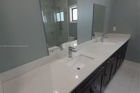 Villa ou maison à louer à Key Largo, Floride: 3 chambres, 137.31 m2 № 1942499 - photo 30