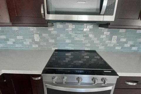 Villa ou maison à louer à Key Largo, Floride: 3 chambres, 137.31 m2 № 1942499 - photo 11