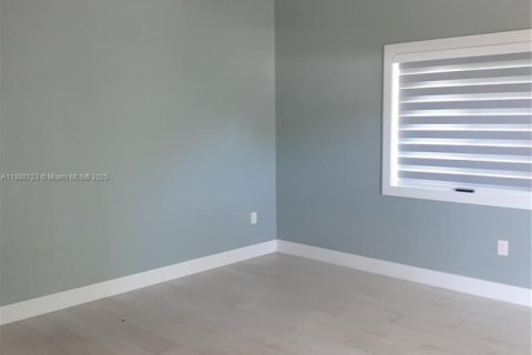 Villa ou maison à louer à Key Largo, Floride: 3 chambres, 137.31 m2 № 1942499 - photo 3