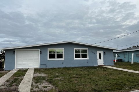 Villa ou maison à Port Charlotte, Floride 2 chambres, 103.68 m2 № 2106204