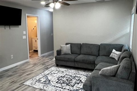 House in Port Charlotte, Florida 2 bedrooms, 103.68 sq.m. № 2106204 - photo 8