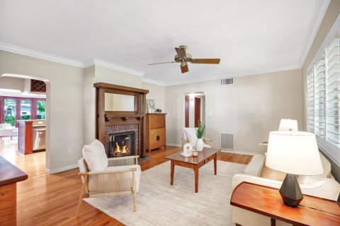 Villa ou maison à vendre à Orlando, Floride: 3 chambres, 230.96 m2 № 2337456 - photo 3
