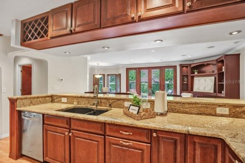 Villa ou maison à vendre à Orlando, Floride: 3 chambres, 230.96 m2 № 2337456 - photo 8