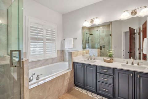 Villa ou maison à vendre à Orlando, Floride: 3 chambres, 230.96 m2 № 2337456 - photo 18